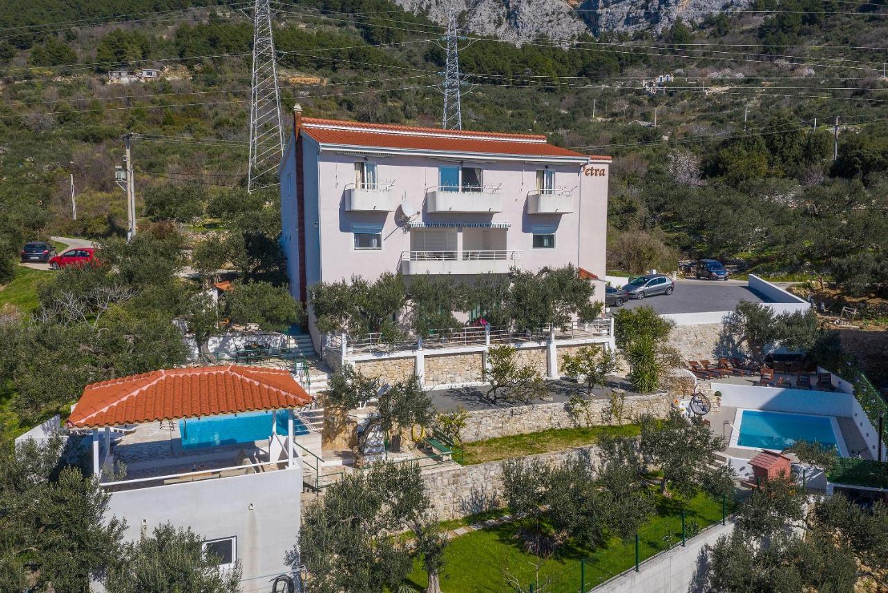 Villa Petra Apartment With Private Pool Makarska Eksteriør billede