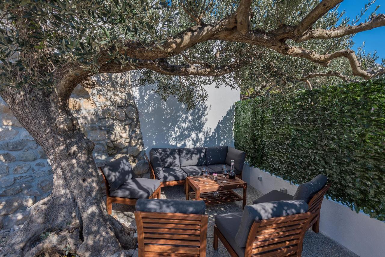 Villa Petra Apartment With Private Pool Makarska Eksteriør billede